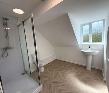 3 bedroom terraced house to rent - Photo 3