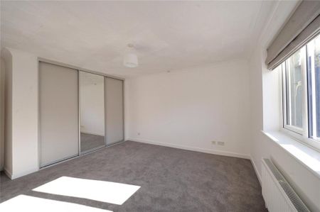 3 bedroom detached house to rent - Photo 3
