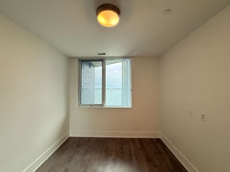 For Lease - 1 Edgewater Drive Unit# 614, Toronto, Ontario - Photo 4