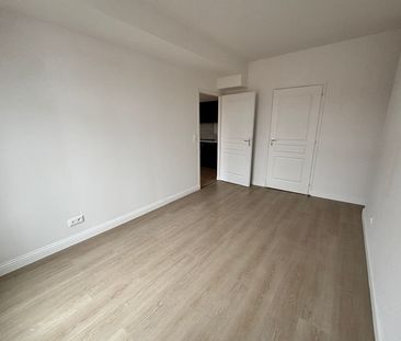 Location Appartement 2 pièces 40m² - Photo 3