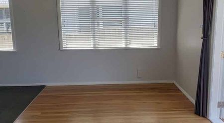 Beautiful 3 bedroom family home - Photo 4