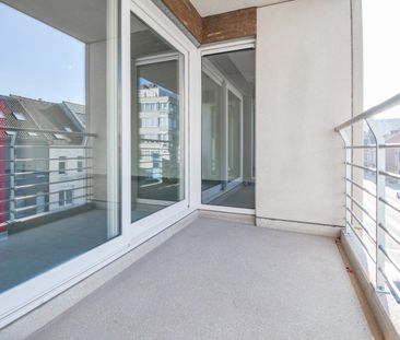 Instapklaar, energiezuinig appartement met staanplaats te Roeselare - Photo 4