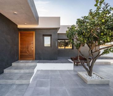 Luxury Villa for rent in San Pedro de Alcántara, Spain - Photo 4