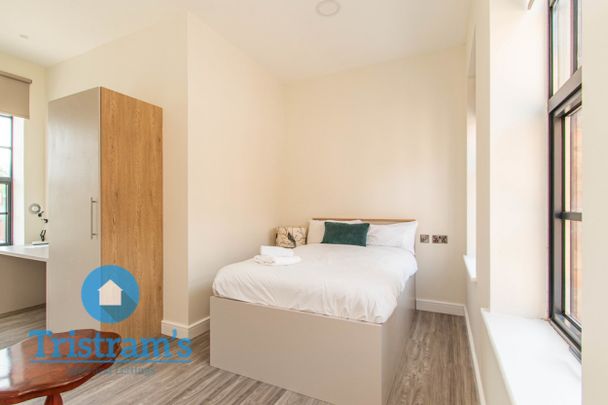1 bed Apartment for Rent - Photo 1