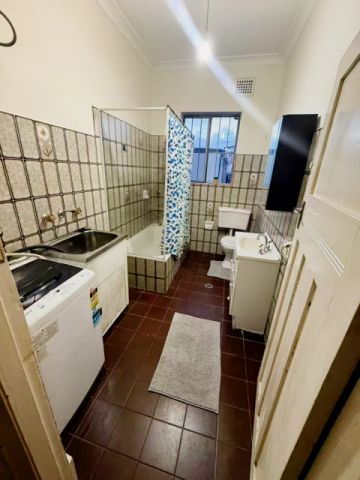 166 Anzac Parade, Sydney - Photo 2