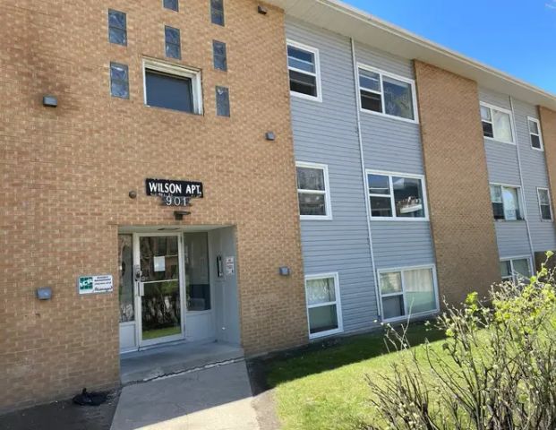 1 Bedroom Suite in City Park - 901 7th Ave North | 901 7th Avenue North, Saskatoon - Photo 1