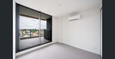 Brand new, facing Queens Park! - Photo 5