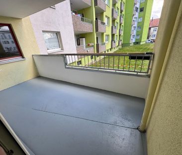 Helle 3-Zimmer-Wohnung mit Balkon und Garage in Empelde - Foto 1