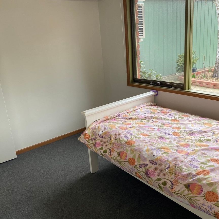 Cranbourne - Photo 1