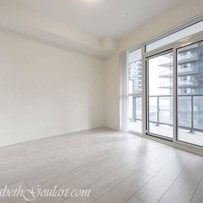 38 ANNIE CRAIG DRIVE - WATERS EDGE CONDOS - 1 BEDROOM+DEN W/PARKING - Photo 1