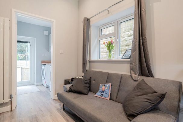 4 bedroom bungalow to rent - Photo 1