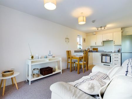 1 bedroom flat to rent - Photo 3