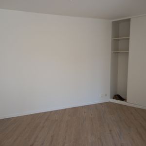 Appartement - 1 pièce - 39 m² - Laval - Photo 2