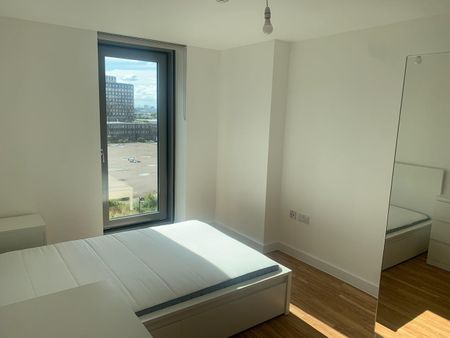 2 Bed Flat, Michigan Avenue, M50 - Photo 4
