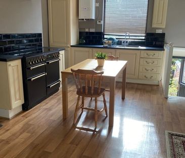 1 Bed Flat, Broad Road, B27 - Photo 2