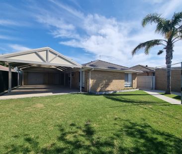 Coastal Living in Prime Dromana Location - Photo 4