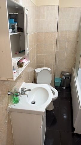 4 Bed Terraced House, Claude St, M8 - Photo 3