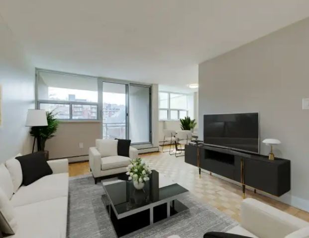 Robinson Place Apartments | 33 Robinson Street, Hamilton - Photo 1