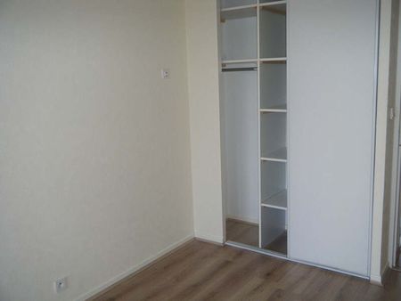 Location Appartement 4 pièces 93m² BESANCON 25000 - Photo 3