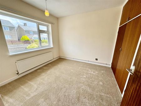3 bedroom detached bungalow to rent - Photo 5