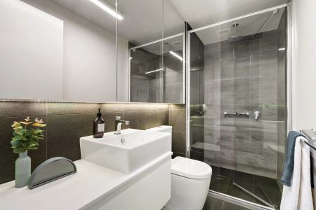 Luxury, leisure and parkside pleasure - Photo 4