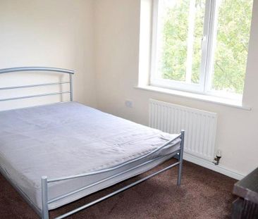 4 bedroom house to rent - Photo 3