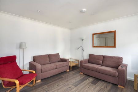 Montague House, E16 - Photo 4