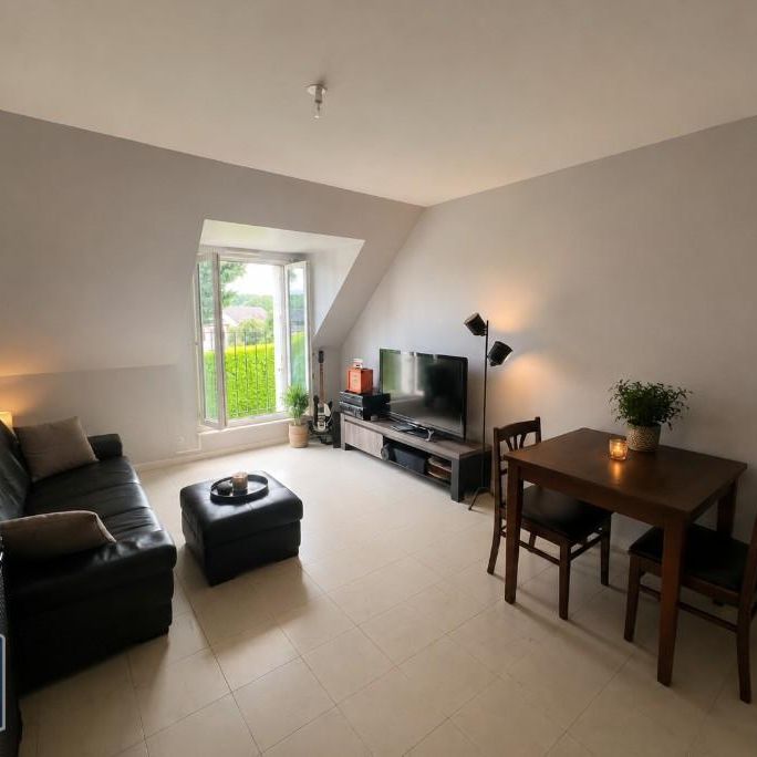 Location Maison 2 pièces 51m² CHAMPIGNY SUR VEUDE 37120 - Photo 1