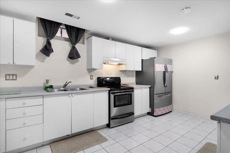 For Lease - 5401 Glen Erin Drive Unit# Lower, Mississauga, Ontario - Photo 3