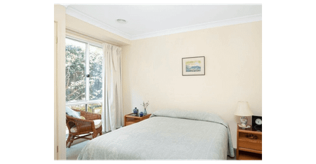 Beautiful Home in Garden Setting - Photo 4