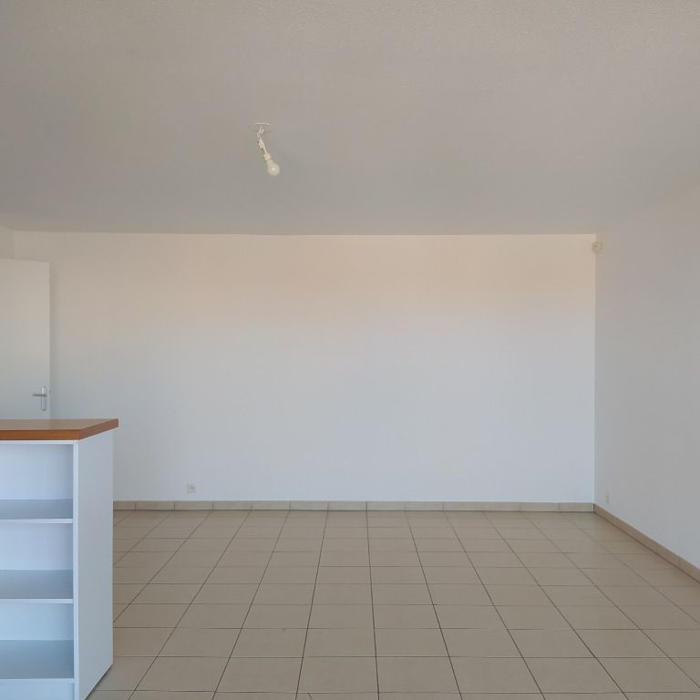 Location Appartement 3 pièces 65m² - Photo 1