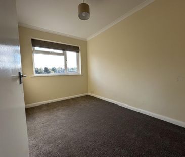 2 bedroom maisonette to rent - Photo 3
