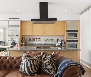 Price £1,150 pw - Available 01/12/2025 - Furnished - Photo 3