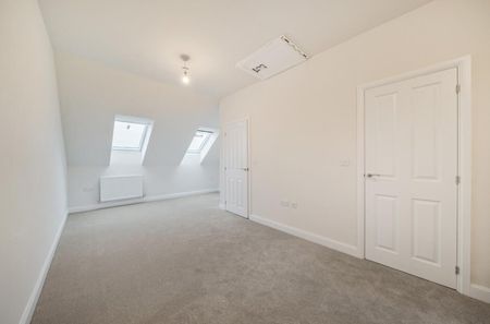 3 Bedroom House - Semi-Detached - Photo 4