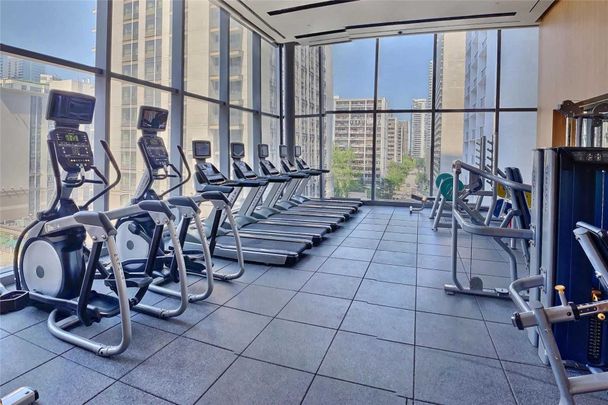 For Lease - 7 Grenville Street Unit# 2413, Toronto, Ontario - Photo 1