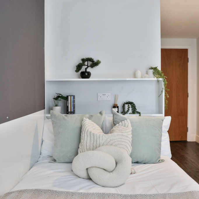 1 bedroom in a flat share to rent - Photo 1
