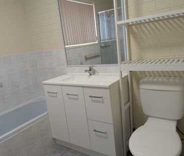 Spacious two bedroom townhouse in a quiet cul de sac. Complete with... - Photo 1