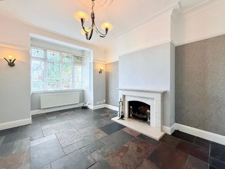 5 bedroom semi-detached house to rent - Photo 4