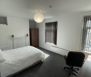 5 bed house to rent in Marlborough Road, MARLBOROUGH ROAD, SA2 - Photo 1