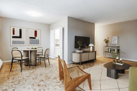 Upper Canada Drive — Two Bedroom Suites - Photo 3