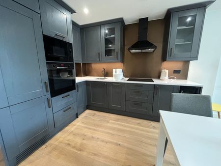 1 Bed Flat, Emery Way, E1W - Photo 5