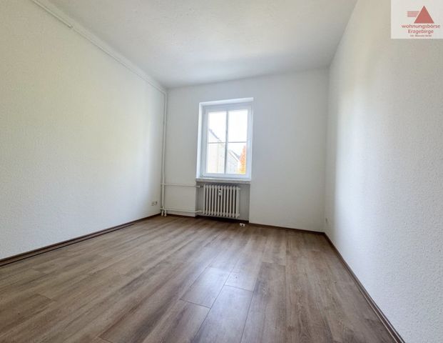 Komplett sanierte 2-Raum-Wohnung mit modernem Bad in ruhiger Lage von Zschopau!! - Foto 1