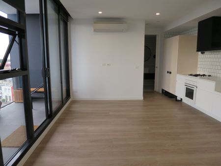 505/2 Morton Avenue, Carnegie VIC 3163 - Apartment For Rent | Domain - Photo 4