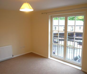 2 bedroom flat to rent - Photo 6