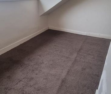4 bedroom terraced house to rent - Photo 2