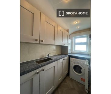 Bed for rent in 2-bedroom apartment in Inchicore, Dublin - Photo 6