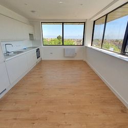 Bay View, Wraik Hill, Whitstable, CT5 3SP, Kent - Photo 3