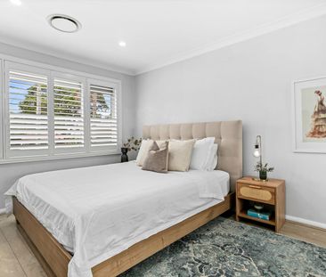 Crestwood Living with Poolside Perfection - Photo 4