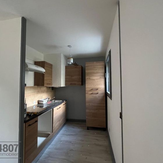 Appartement T2 à louer à Sallanches - Photo 1