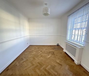 3 bedroom detached house to rent - Photo 2